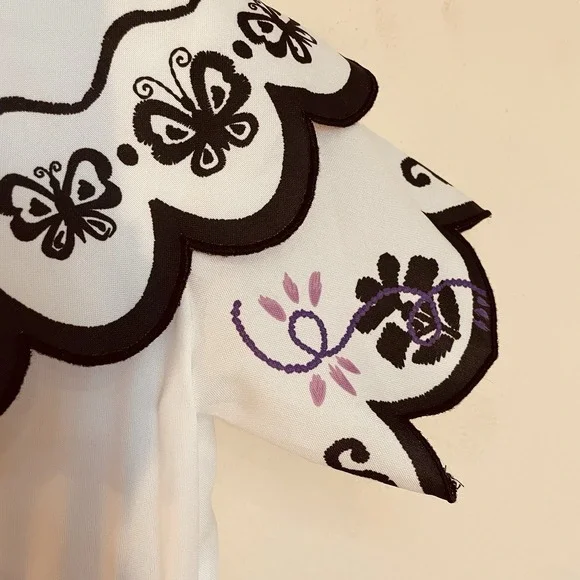 Disney Store Encanto Mirabel Deluxe Costume Dress Girls Size 9/10 - Picture 15 of 15